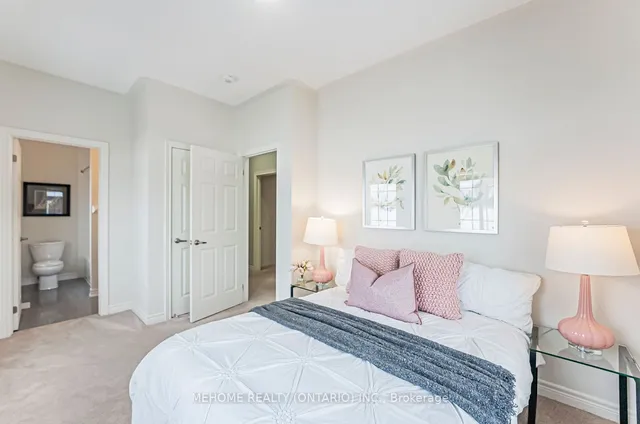 Additional image 29 of 351 Royal West Dr