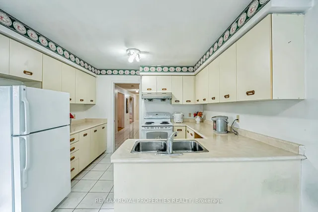 Additional image 13 of 31 Orleans Dr