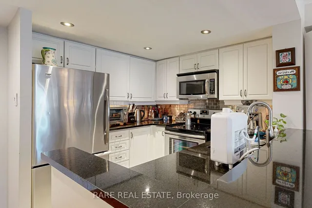 Additional image 12 of 705 King St Unit 402