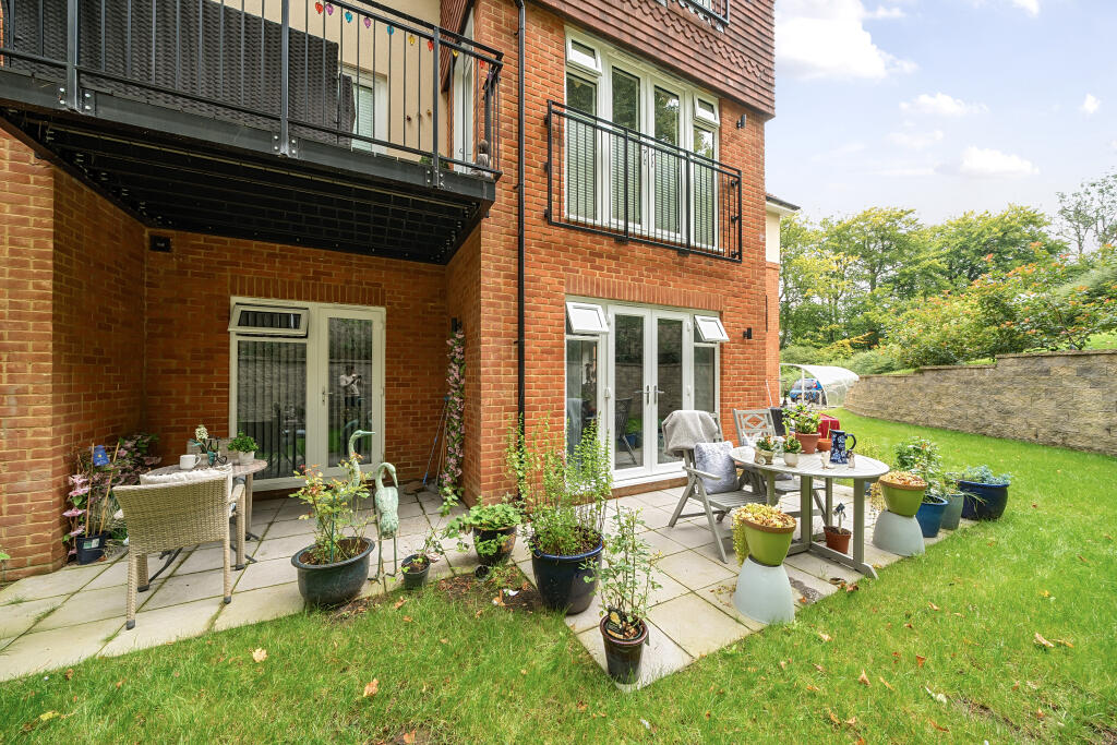 Additional image 7 of Tupwood Lane, Caterham, CR3