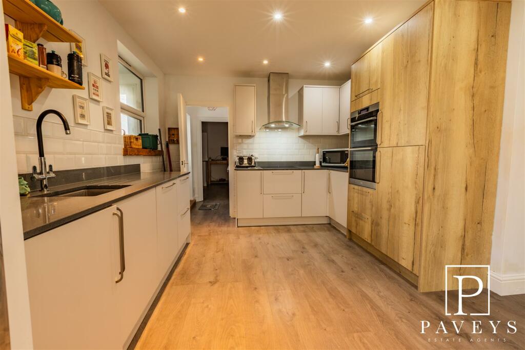 Additional image 3 of Portobello Road, Walton On The Naze