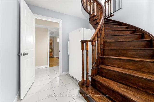 Additional image 40 of 89 Risebrough Ave