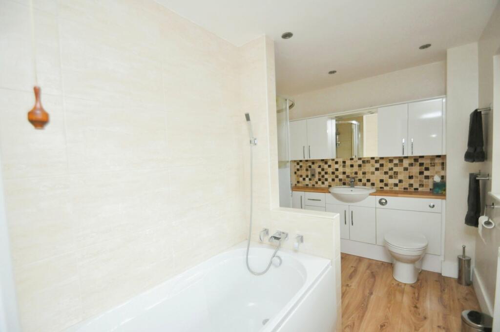 Additional image 15 of Vicarage Lane, Great Baddow, Chelmsford, CM2