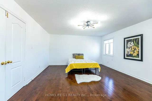 Additional image 17 of 25 Oblate Cres