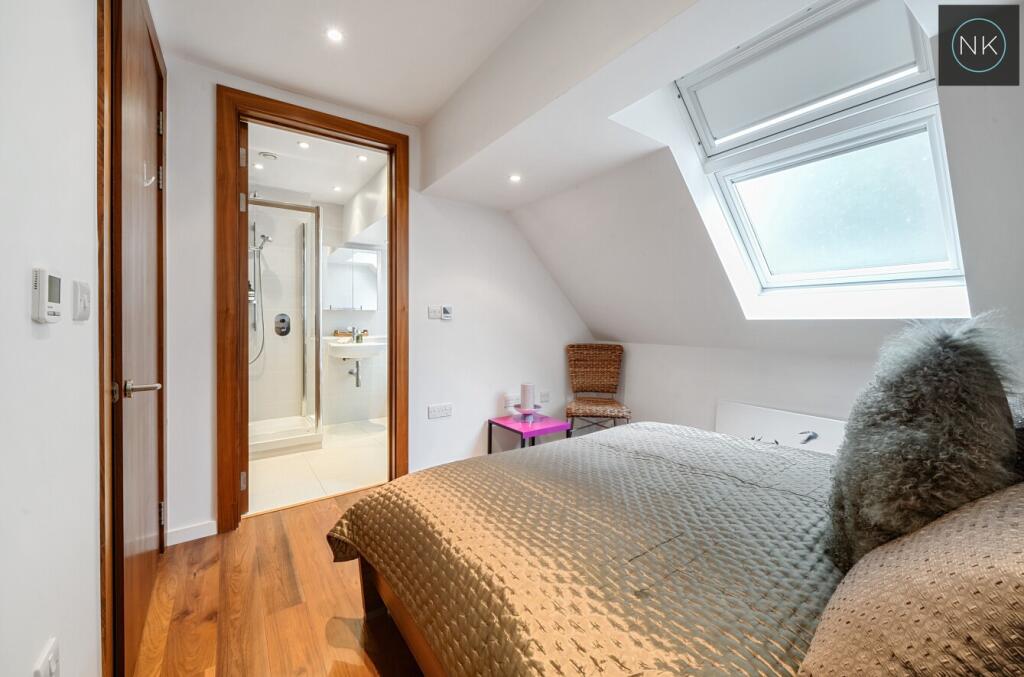 Additional image 17 of Coopers Court, Piercing Hill, Theydon Bois, Epping, Essex, CM16