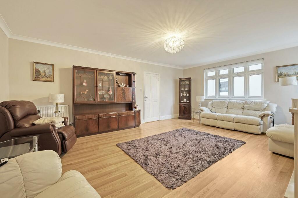 Additional image 22 of Orchard Drive, Theydon Bois, Epping