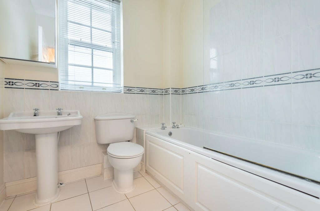 Additional image 11 of Cayton Road, Coulsdon, CR5