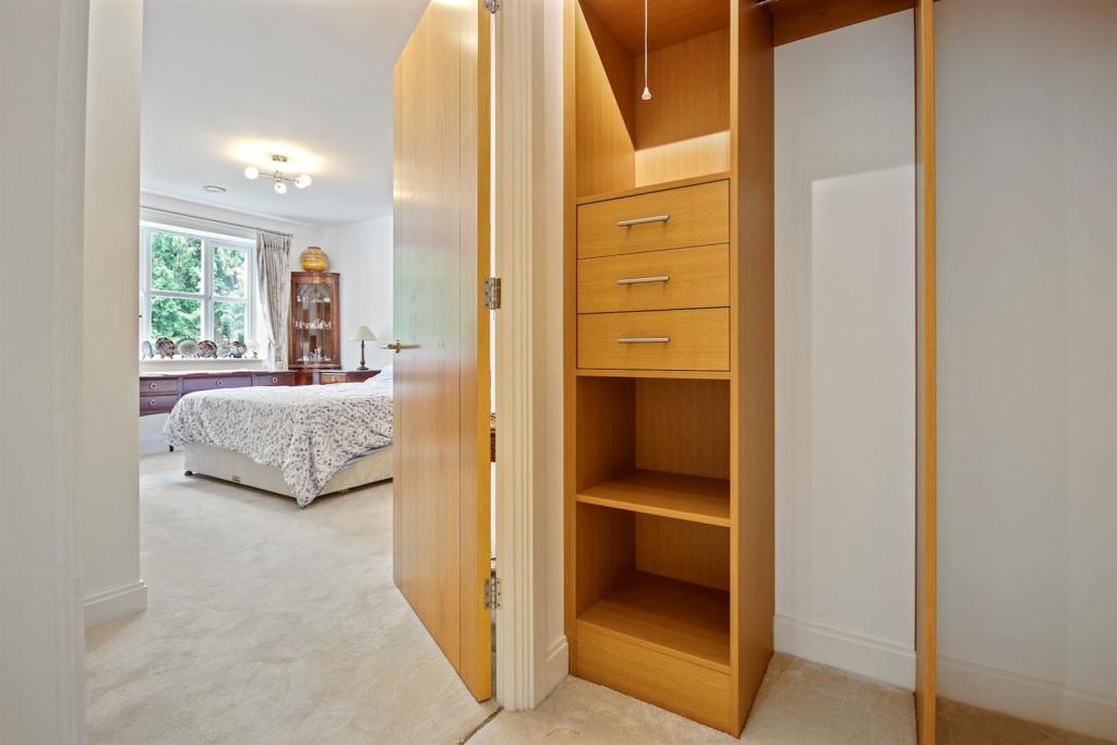 Additional image 7 of Westhall Road, Warlingham