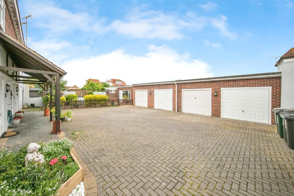 Additional image 13 of Kings Avenue, Holland-On-Sea, Clacton-On-Sea