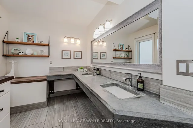 Additional image 18 of 13 Grenville Ave