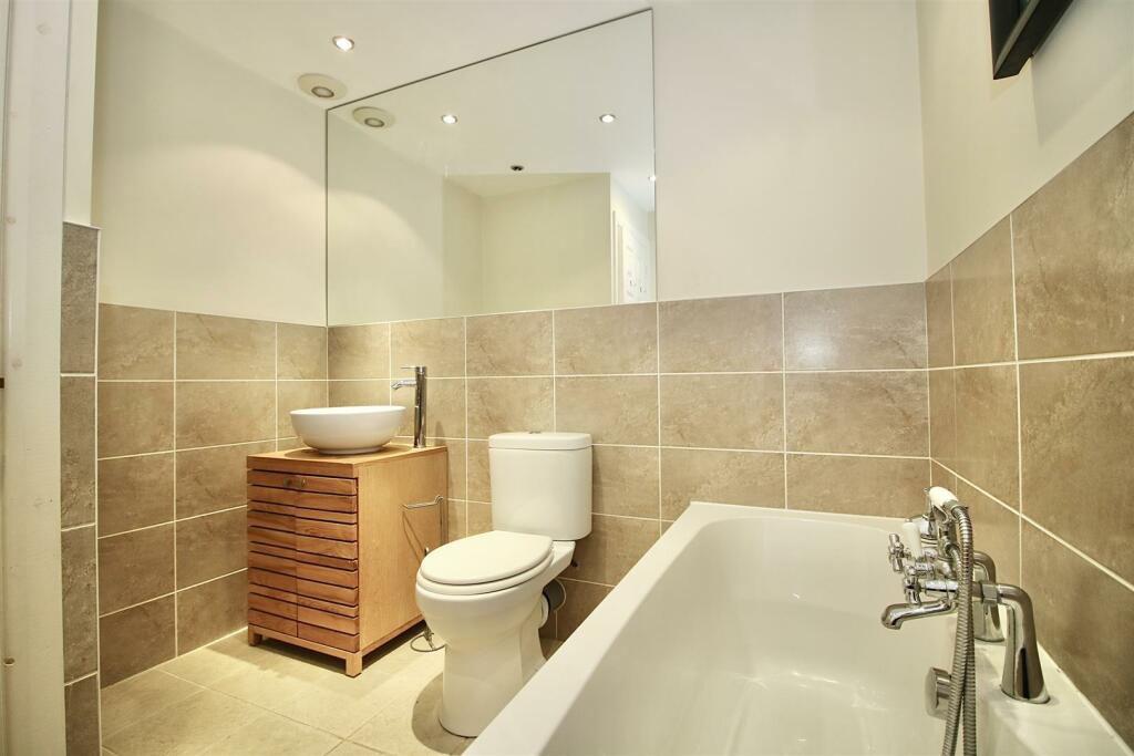 Additional image 14 of Carpenter Close, Billericay