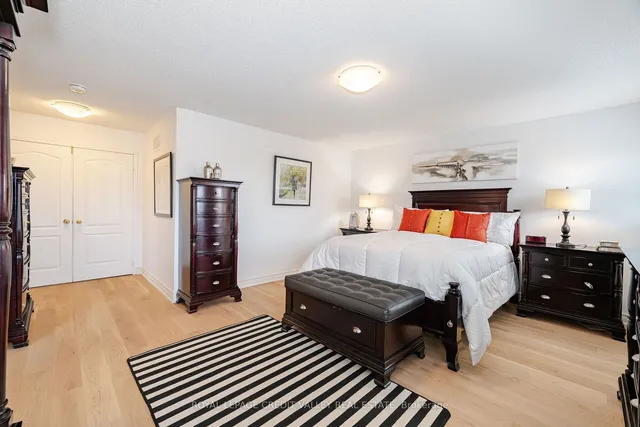 Additional image 14 of 13 Legend Lane