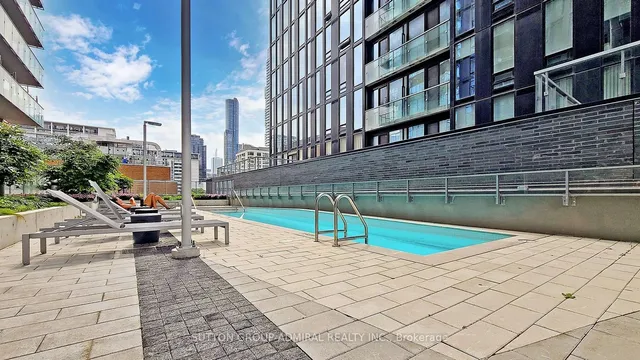 Additional image 26 of 50 Wellesley St Unit 711