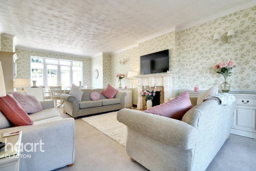 Additional image 39 of Marine Parade East, Clacton-On-Sea