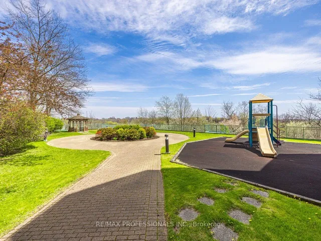 Additional image 19 of 41 Markbrooke Lane Unit PH10