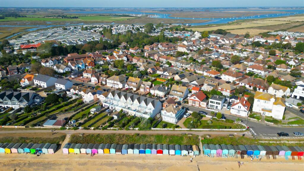 Additional image 49 of The Beach House, Green Lane, Walton On The Naze