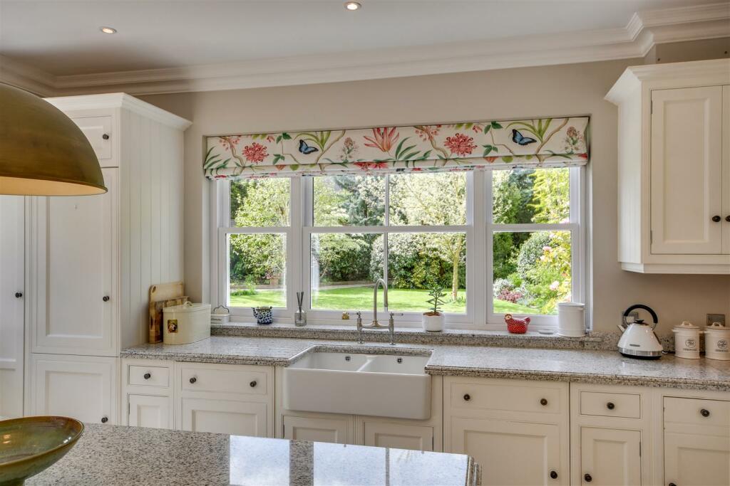 Additional image 5 of Priests Lane, Shenfield, Brentwood