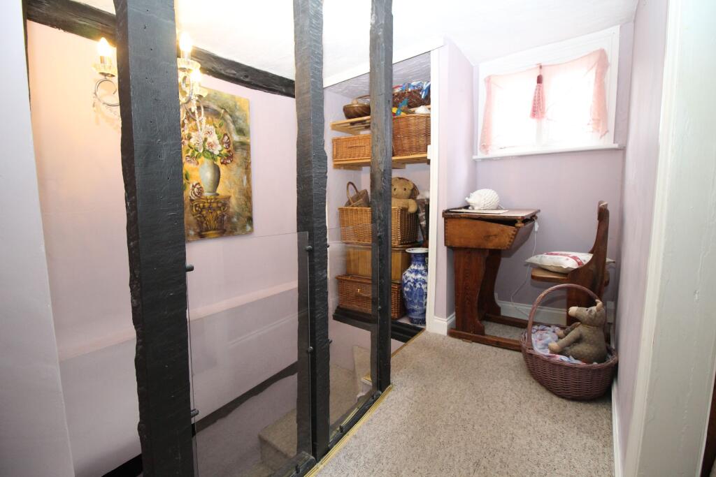 Additional image 11 of Teddybear Cottage, Church Square, St Osyth