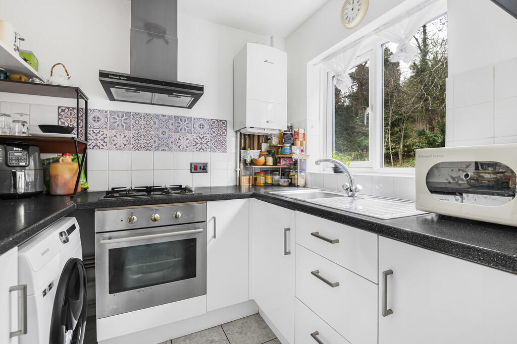 Additional image 7 of Whitegates Court Bushes Road, Whyteleafe, CR3