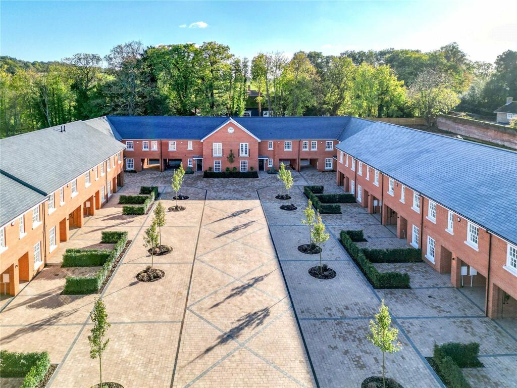 Additional image 4 of 6 Boyles Court, Dark Lane,, CM14