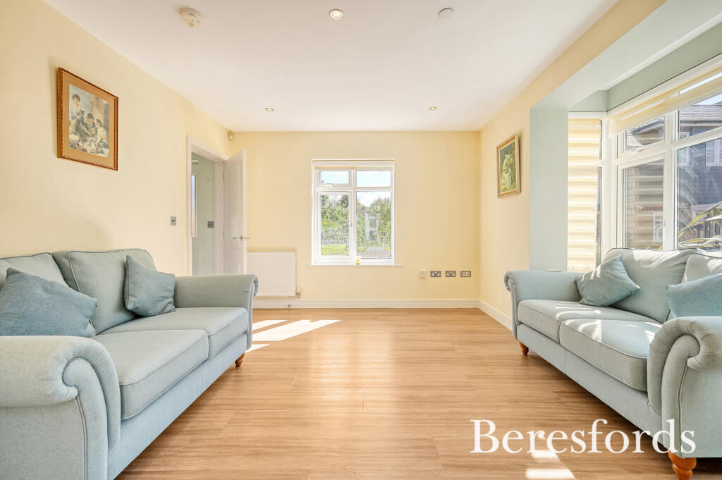 Additional image 6 of Brookmans View, Stock, CM4