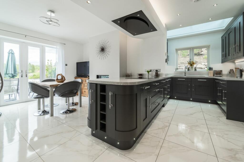 Additional image 28 of Ruthin Road, Gwernymynydd, CH7