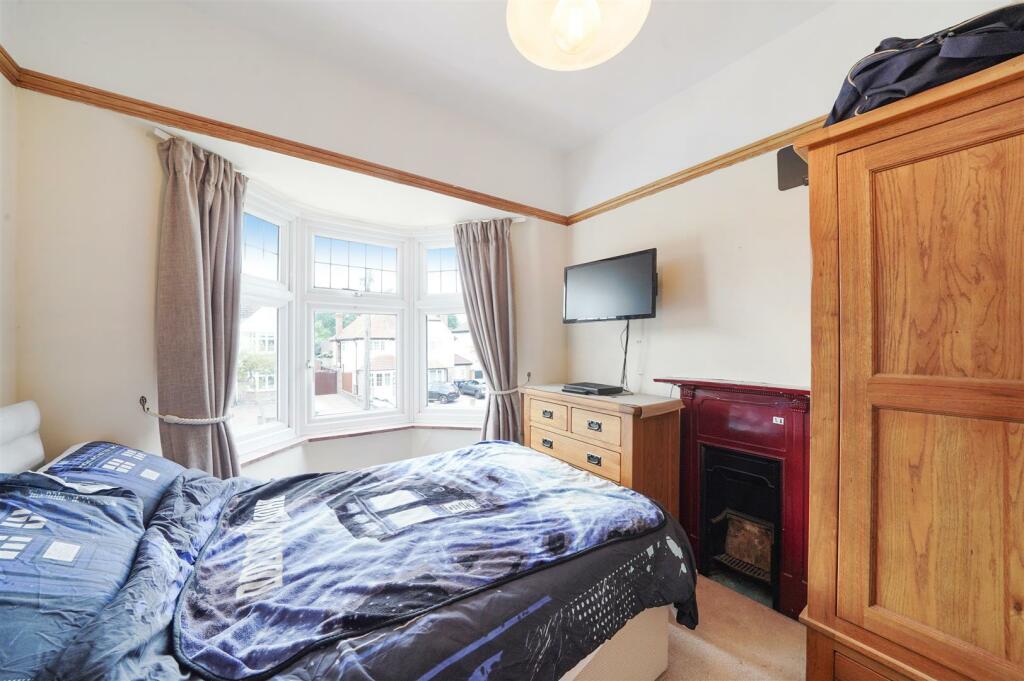 Additional image 27 of Carlyle Road, Croydon