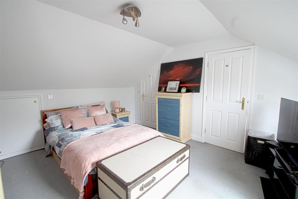 Additional image 13 of Highland Grove, Billericay