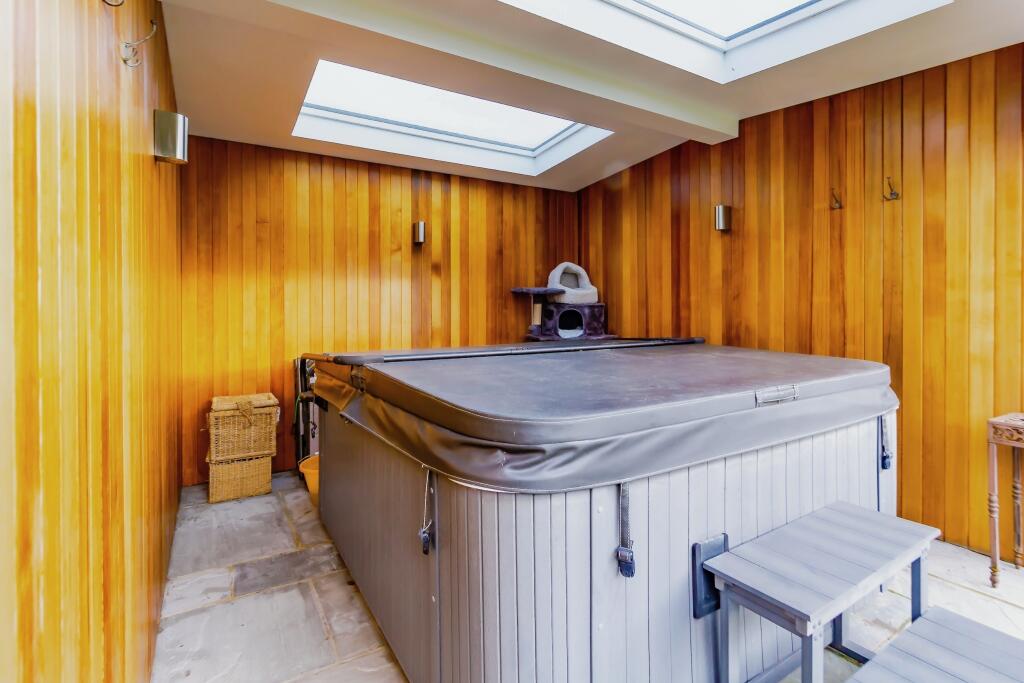 Additional image 25 of Crewes Avenue, Warlingham, CR6