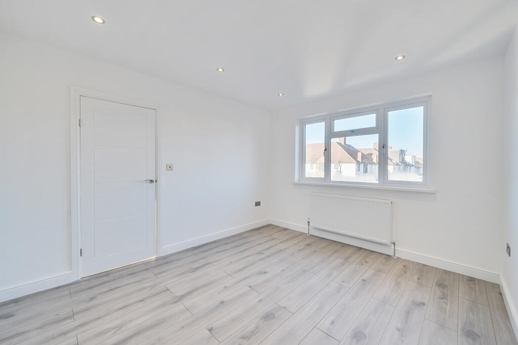 Additional image 6 of Carisbrooke Road, Mitcham, CR4