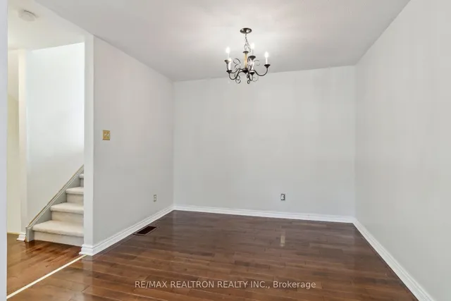 Additional image 23 of 44 Chester Le Blvd Unit 6