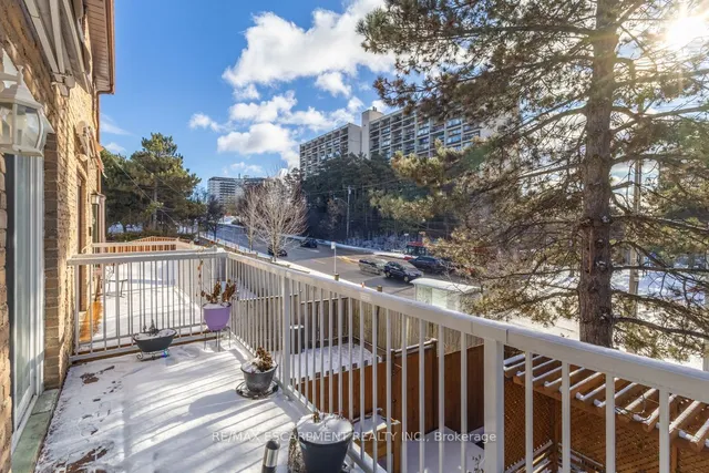 Additional image 34 of 83 Robert Hicks Dr