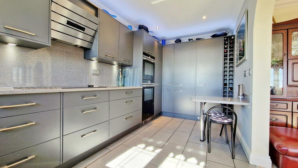 Additional image 13 of Oxford Court, Frinton-on-Sea