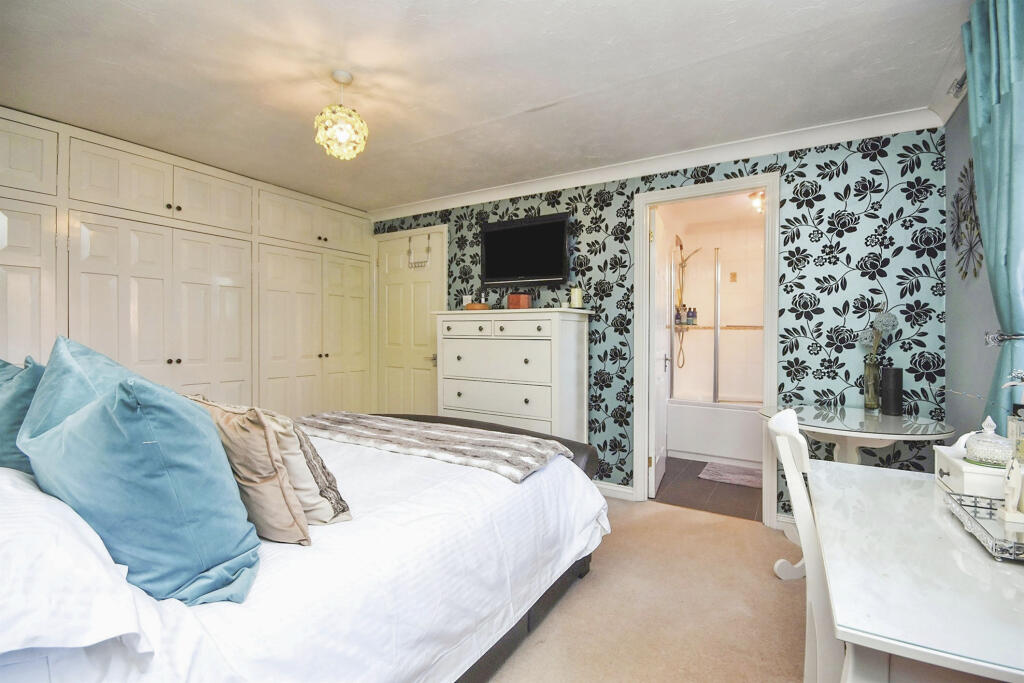 Additional image 4 of Honey Close, Great Baddow, Chelmsford