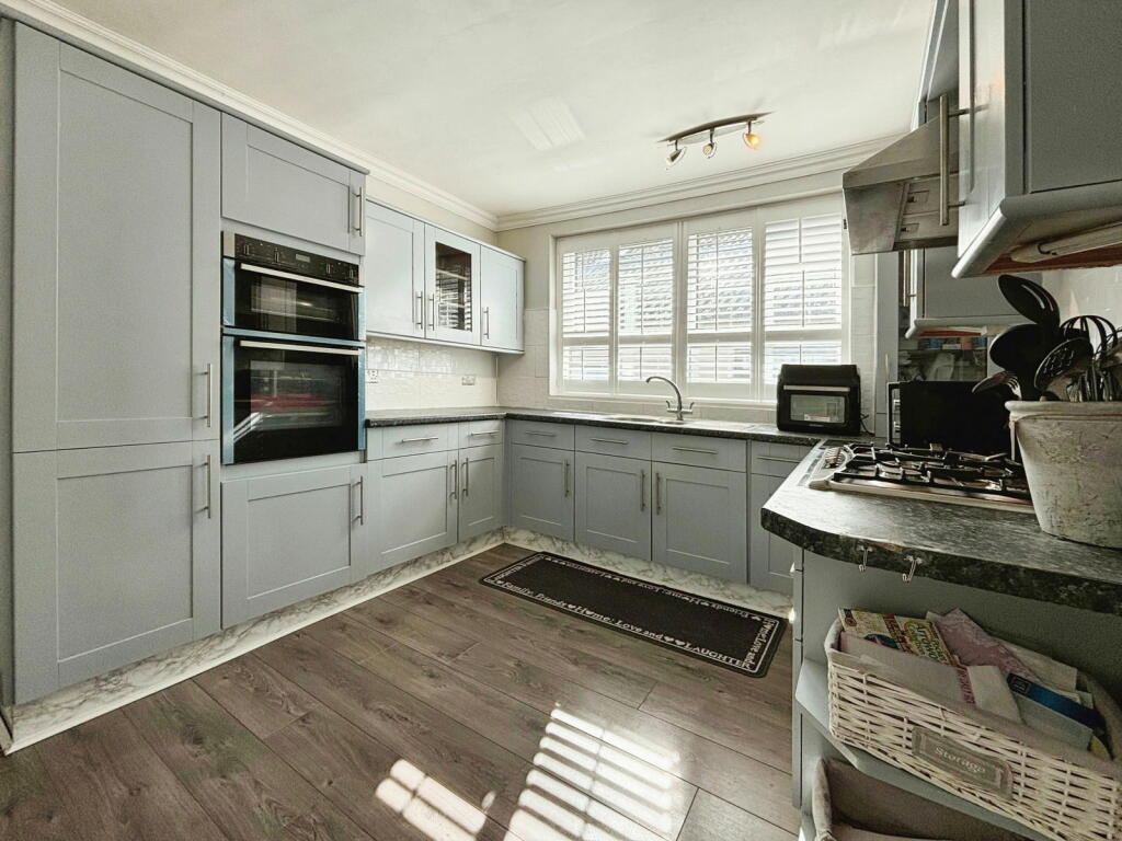 Additional image 4 of Park Drive, Braintree, CM7 1AP