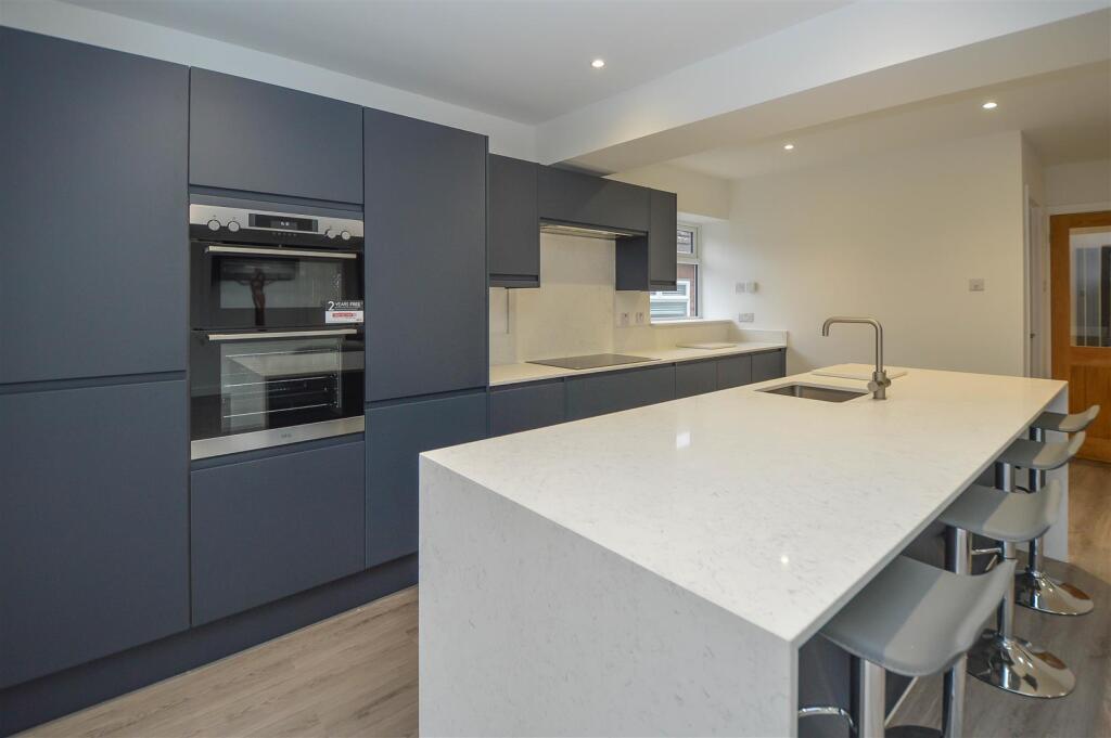 Additional image 4 of Robin Close, Billericay