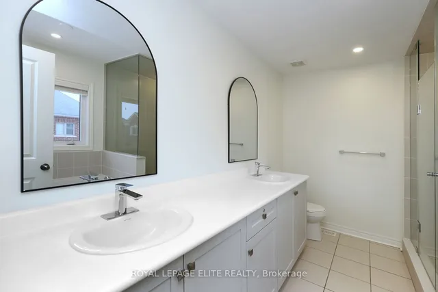 Additional image 21 of 5 MILITARY Cres