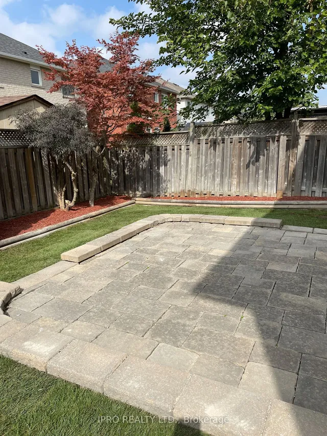 Additional image 33 of 21 Vista Green Cres