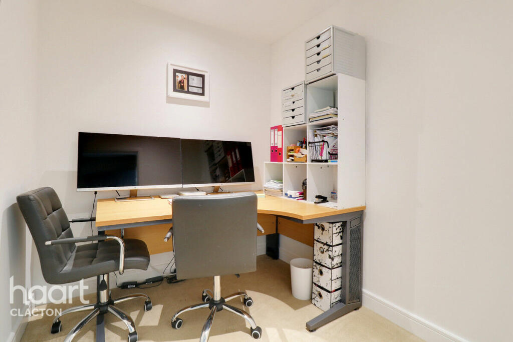 Additional image 17 of Skippers Way, Walton On The Naze