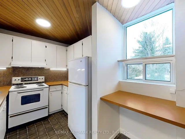 Additional image 25 of 86 Langley Ave