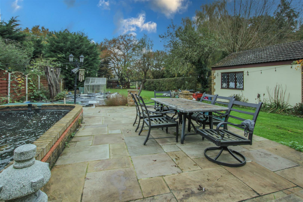 Additional image 29 of Nags Head Lane, Brentwood