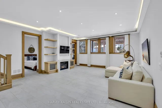 Additional image 36 of 220 Cameron Ave