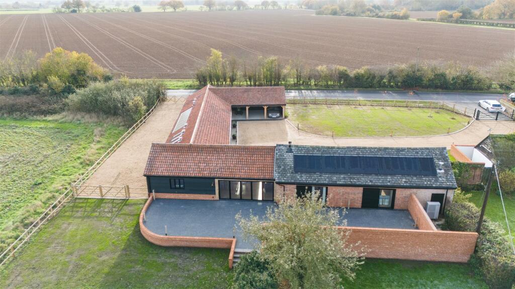 Additional image 38 of Browns Barn, Boxford Lane, Boxford, Suffolk
