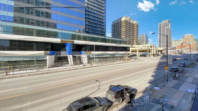 Additional image 17 of 18 Parkview Ave Unit 207