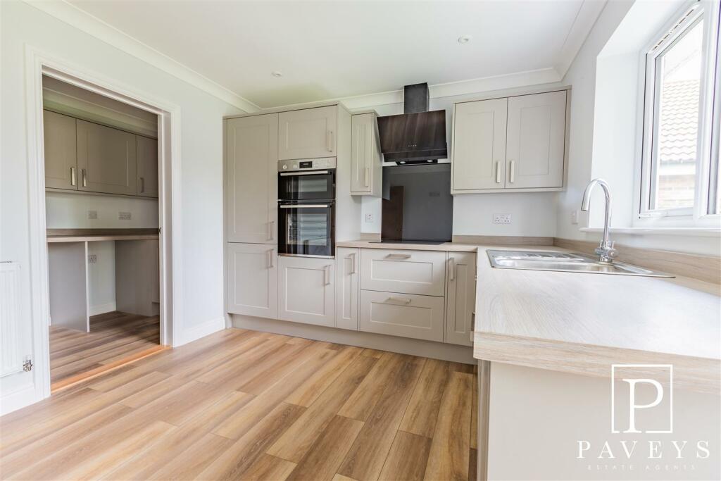 Additional image 5 of Manor Road, Great Holland
