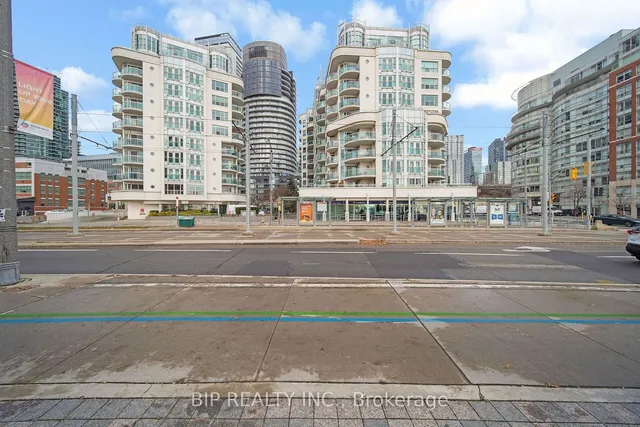 Additional image 2 of 600 Queens Quay Unit SPH16