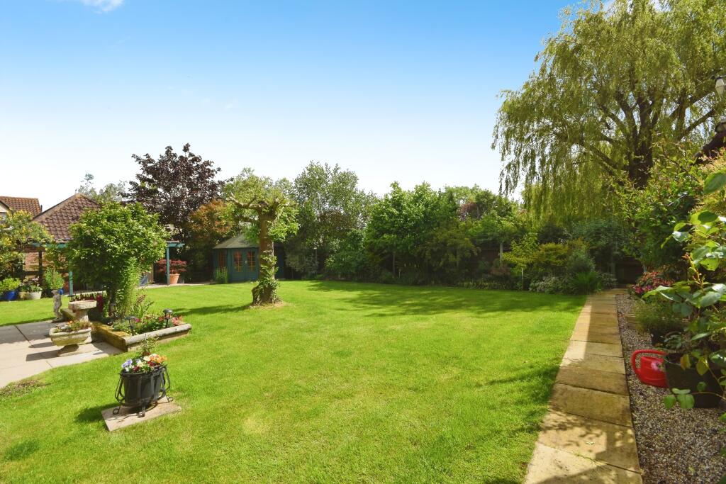 Additional image 20 of Burnham Avenue, Chelmsford, CM3