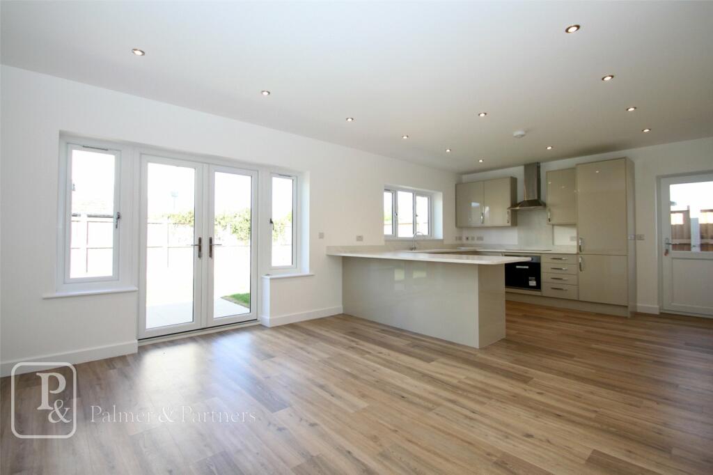 Additional image 5 of High Beech, Turpins Lane, Kirby Cross, Essex, CO13