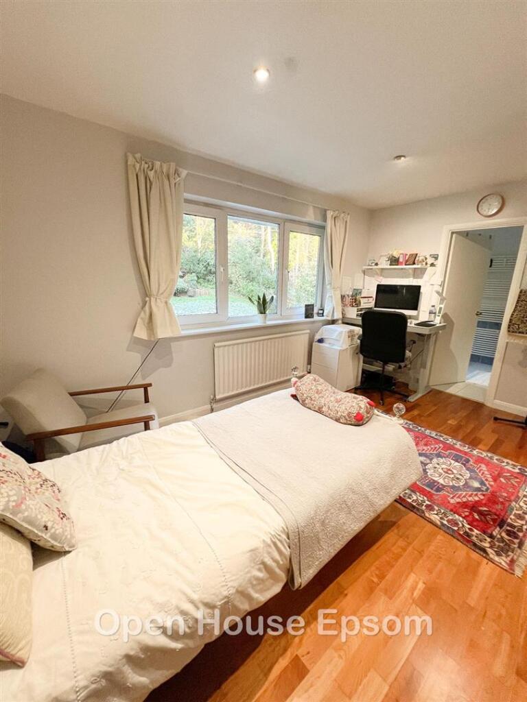 Additional image 37 of Boundary Way, Croydon