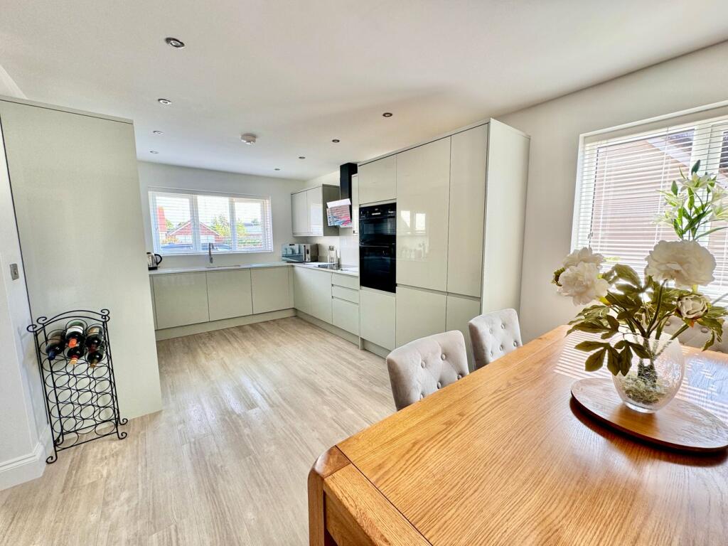 Additional image 14 of Farm Close, KIRBY CROSS, Frinton on Sea, CO13